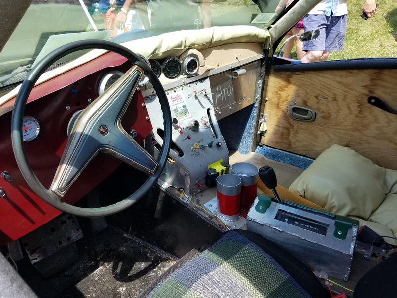 Those welds! And that padded dash! Cutting edge stuff.